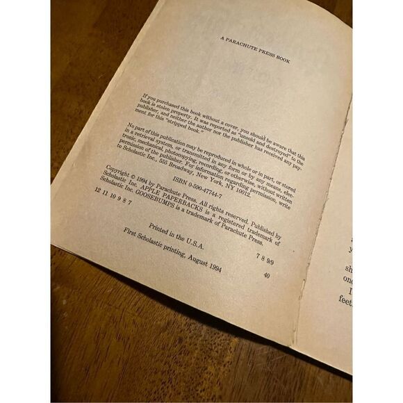 Vintage 90s R.L Stein Goosebumps Book Lot of 6 Hide and Shriek Horror Land - Picture 4 of 10